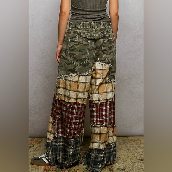 P37 New!!! POL Multicolor Patchwork Camo Wide-Leg Pants - Picture 3 of 6